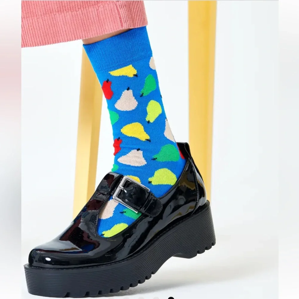 NWOT Happy Socks - Pear Socks